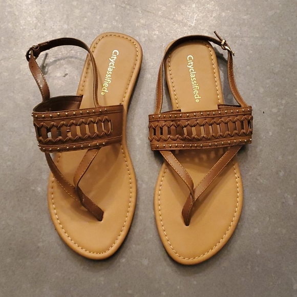 Sandals - Picture 3 of 4